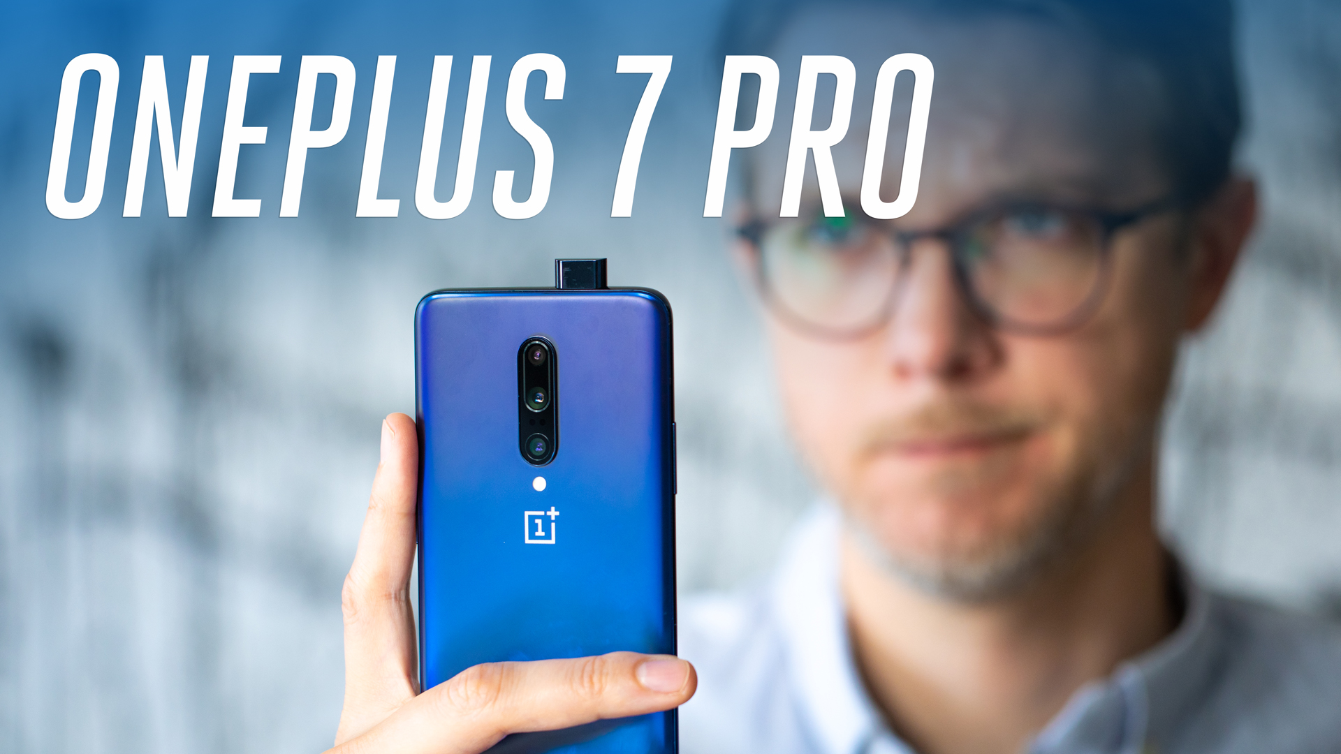 One Plus 8 Pro в реальной жизни. One Plus 8 Pro в руках. One Plus 8 Pro обзор.